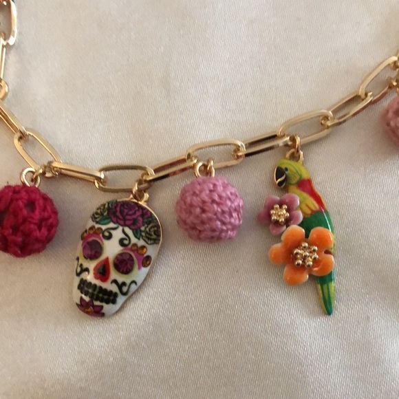 Betsey Johnson Gold Tone Paper Clip Charm Necklace Cactus, Skull, Boot NWT - Picture 11 of 16